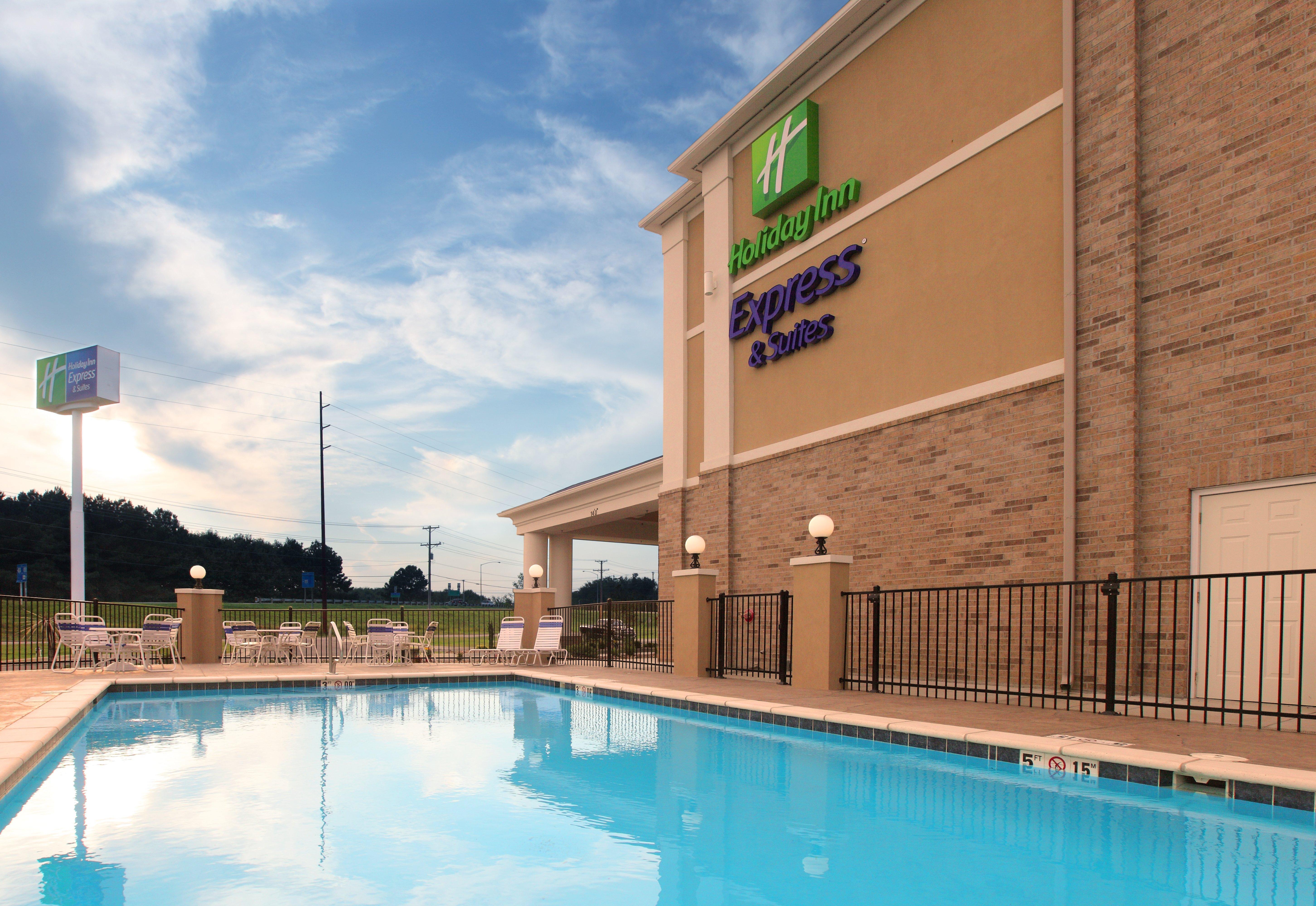 Holiday Inn Express Hotel & Suites Clarksville Exterior foto