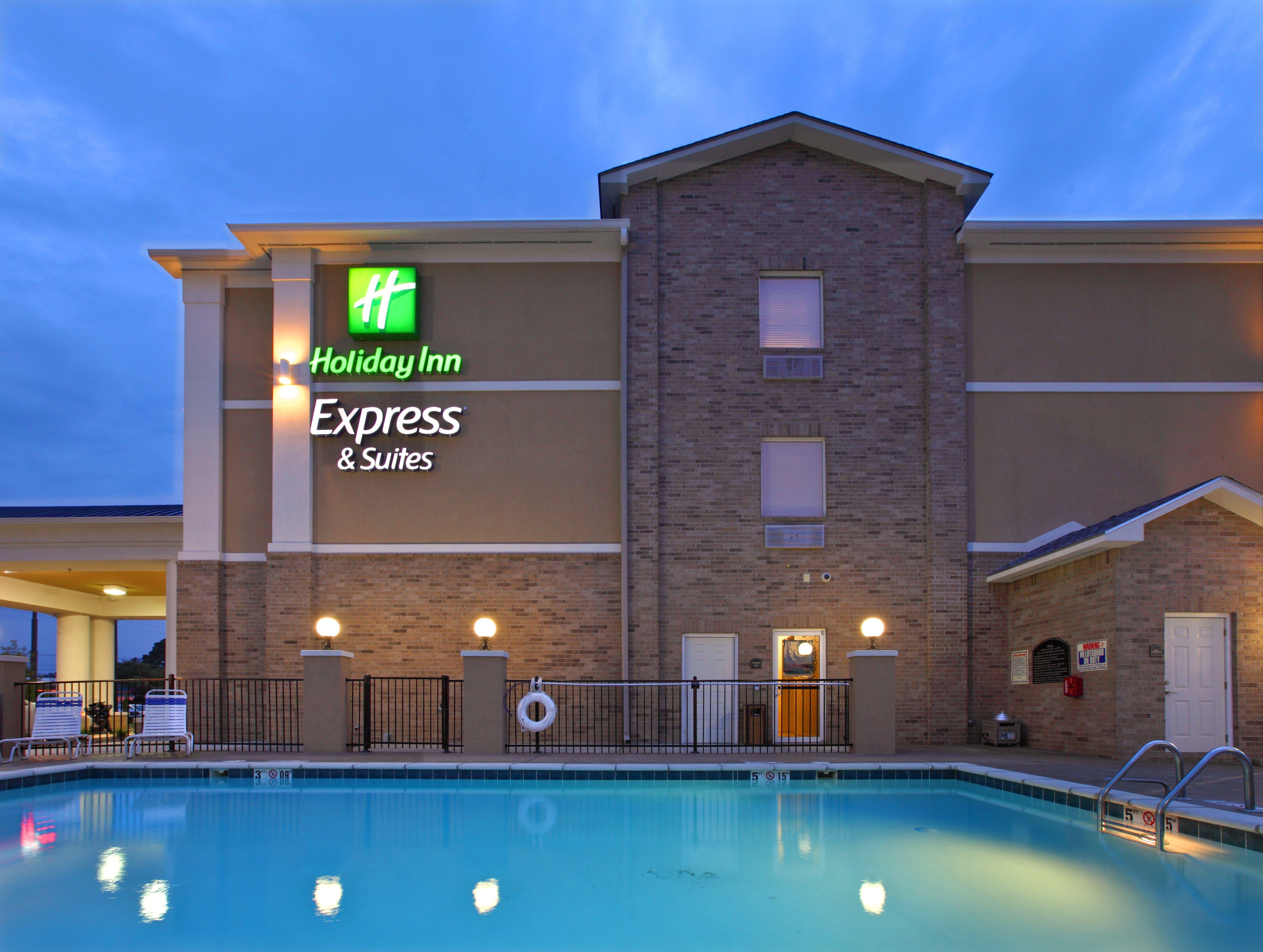 Holiday Inn Express Hotel & Suites Clarksville Exterior foto