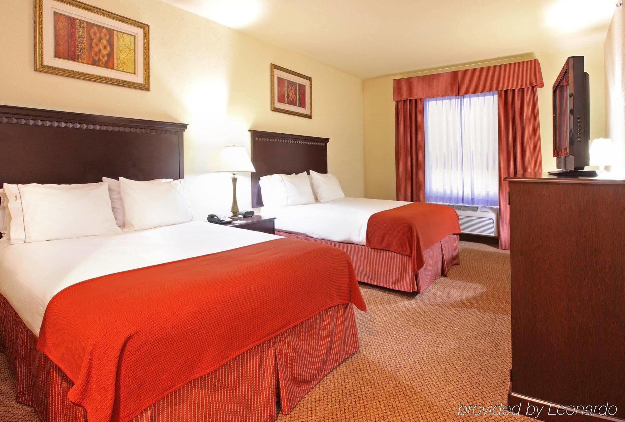 Holiday Inn Express Hotel & Suites Clarksville Zimmer foto